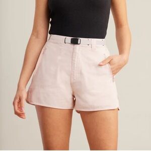 ROARK Campover Shorts 2.5" Inseam in Dusty Pink Size Large